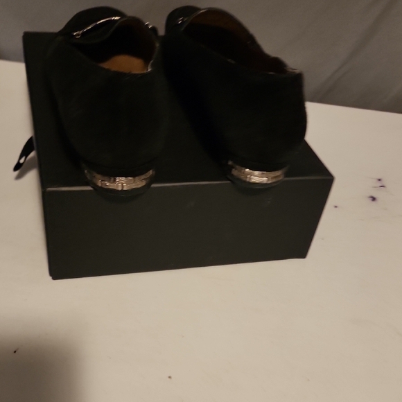 Stuart Weitzman Black Flats with Silver Accents - Picture 4 of 9